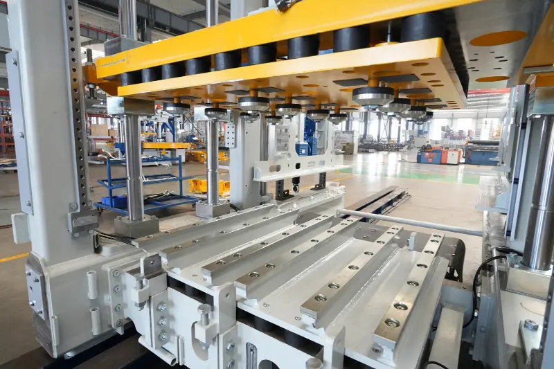 Tysk teknologi i QGM Smart Brick produktionslinjer